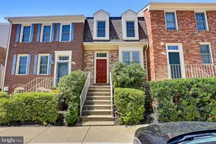 11 Grove Ridge Ct, Rockville, MD 20852 - Photo 1
