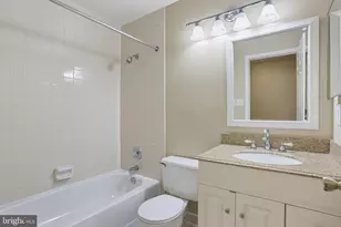 11 Grove Ridge Ct, Rockville, MD 20852 - Photo 20