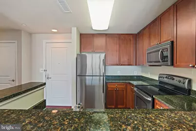 11700 Old Georgetown Road #1002, North Bethesda, MD 20852 - Photo 4