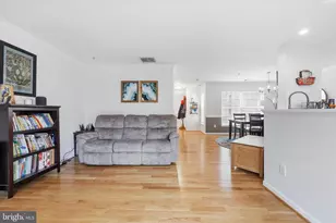 20519 Golf Course Dr, Germantown, MD 20874 - Photo 10