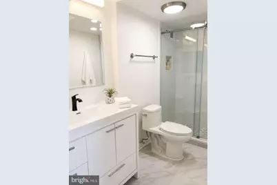 4515 Willard Avenue #2207, Chevy Chase, MD 20815 - Photo 8