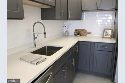 4515 Willard Avenue #2207, Chevy Chase, MD 20815 - Photo 4