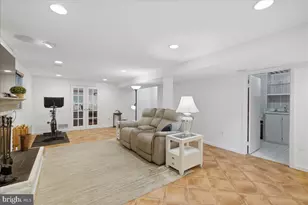 8906 Transue Dr, Bethesda, MD 20817 - Photo 16