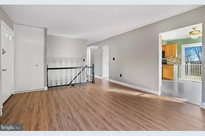 12316 Fountain Drive, Clarksburg, MD 20871 - Photo 6