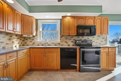12316 Fountain Drive, Clarksburg, MD 20871 - Photo 12