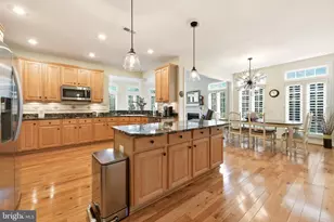 16522 Harbour Town Dr, Ashton, MD 20861 - Photo 10