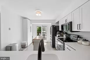 9500 Bell Vernon Pl, Gaithersburg, MD 20886 - Photo 16