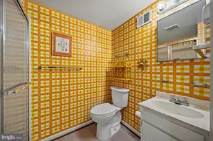 11504 Parkedge Dr, North Bethesda, MD 20852 - Photo 40