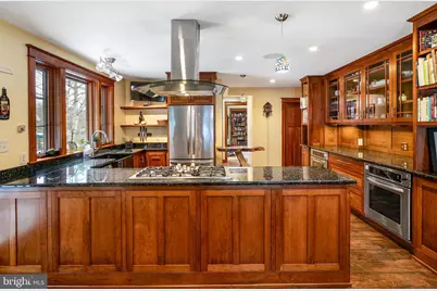2800 Greenvale Street, Chevy Chase, MD 20815 - Photo 22