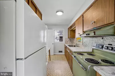 4509 Strathmore Avenue, Garrett Park, MD 20896 - Photo 8