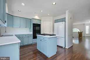 18506 Carriage Walk Cir, Gaithersburg, MD 20879 - Photo 12