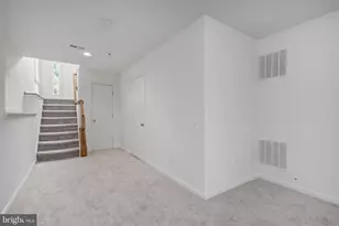 18506 Carriage Walk Cir, Gaithersburg, MD 20879 - Photo 46