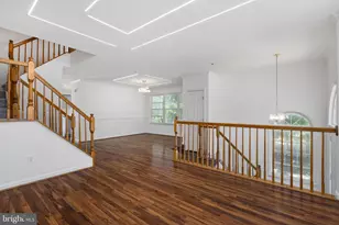 18506 Carriage Walk Cir, Gaithersburg, MD 20879 - Photo 4