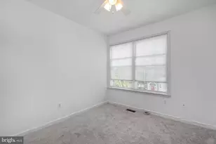 18506 Carriage Walk Cir, Gaithersburg, MD 20879 - Photo 28