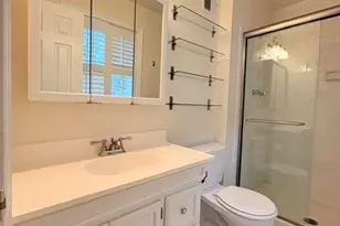 6718 Kenwood Forest Ln, Chevy Chase, MD 20815 - Photo 18