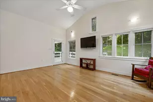 6501 Pyle Rd, Bethesda, MD 20817 - Photo 12