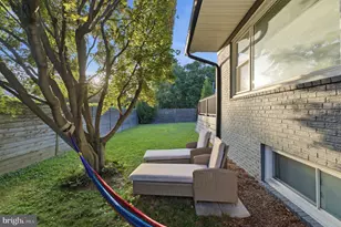 8901 1st Ave, Silver Spring, MD 20910 - Photo 12