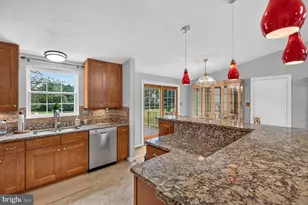 22621 Griffith Dr, Gaithersburg, MD 20882 - Photo 8