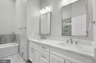 10 Loganwood Ct, North Bethesda, MD 20852 - Photo 20