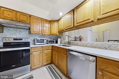 12216 Eagles Nest Court #J, Germantown, MD 20874 - Photo 10