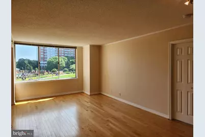 5809 Nicholson Lane #304, Rockville, MD 20852 - Photo 4