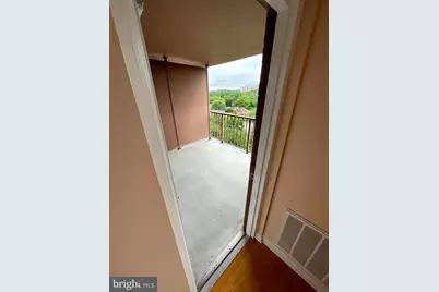 10101 Grosvenor Place #1119, Rockville, MD 20852 - Photo 4