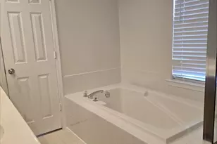 20323 Swallow Point Rd, Gaithersburg, MD 20886 - Photo 10