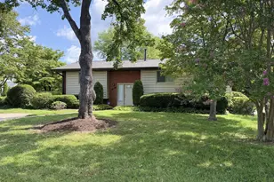 8 Kerwood Ct, Silver Spring, MD 20904 - Photo 2
