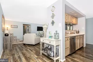 13105 Briarcliff Terrace, Germantown, MD 20874 - Photo 12