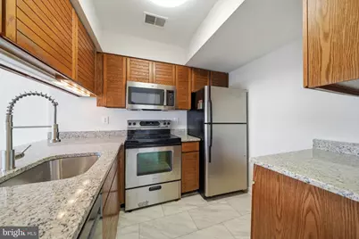 9843 Dockside Terrace, Gaithersburg, MD 20886 - Photo 6