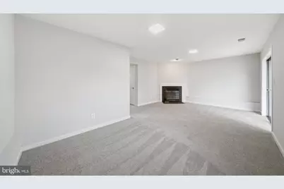 9843 Dockside Terrace, Gaithersburg, MD 20886 - Photo 32