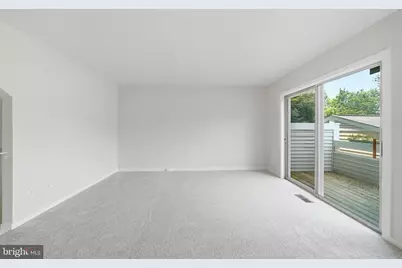 9843 Dockside Terrace, Gaithersburg, MD 20886 - Photo 14