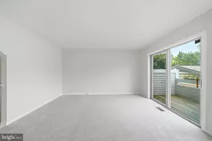 9843 Dockside Terrace, Gaithersburg, MD 20886 - Photo 14