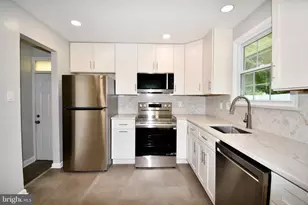 11404 Soward Dr, Kensington, MD 20895 - Photo 2