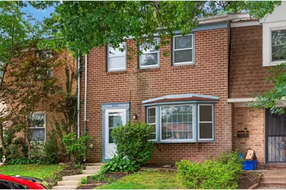 8418 Towne Crest Court, Gaithersburg, MD 20877 - Photo 2