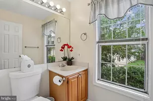 19906 Ivoryton Pl, Montgomery Village, MD 20886 - Photo 8