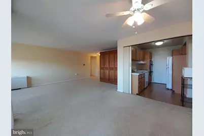 10201 Grosvenor Place #814, Rockville, MD 20852 - Photo 6