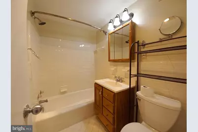 10201 Grosvenor Place #814, Rockville, MD 20852 - Photo 10