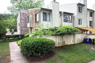 20200 Spring Haven Ct, Gaithersburg, MD 20886 - Photo 6