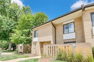 126 Monroe St, Rockville, MD 20850 - Photo 2