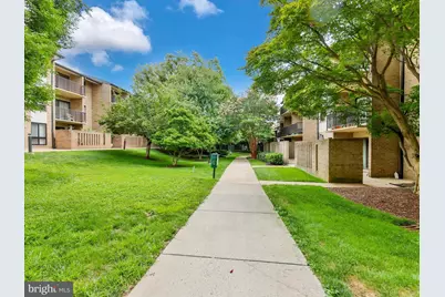 126 Monroe Street #126-12, Rockville, MD 20850 - Photo 8