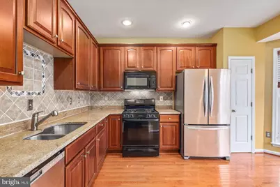19421 Rayfield Dr, Germantown, MD 20874 - Photo 10