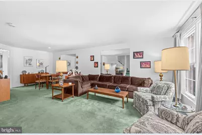 8529 Hawk Run Terrace, Gaithersburg, MD 20886 - Photo 2