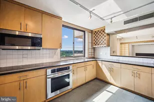 7420 Westlake Terrace, Bethesda, MD 20817 - Photo 10