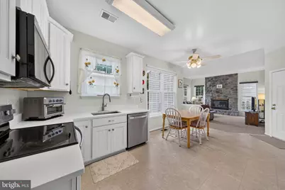 12521 Royal Crown Drive, Germantown, MD 20876 - Photo 10