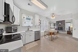 12521 Royal Crown Dr, Germantown, MD 20876 - Photo 10