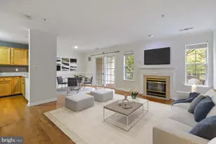 13037 Bridger Dr, Germantown, MD 20874 - Photo 2