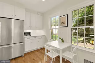 3559 Hamlet Pl, Chevy Chase, MD 20815 - Photo 18