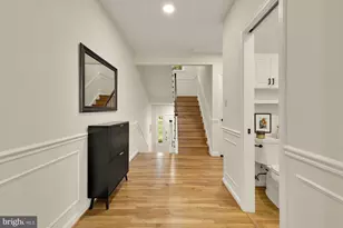 3559 Hamlet Pl, Chevy Chase, MD 20815 - Photo 4