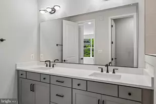 6326 Cetus Ln, North Bethesda, MD 20852 - Photo 12